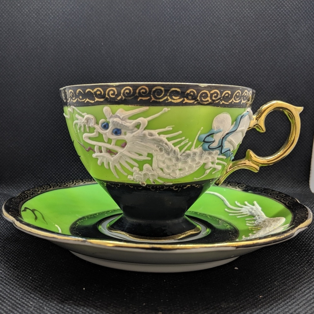 Moriage Dragonware 3D teacup hand painted 1960"s